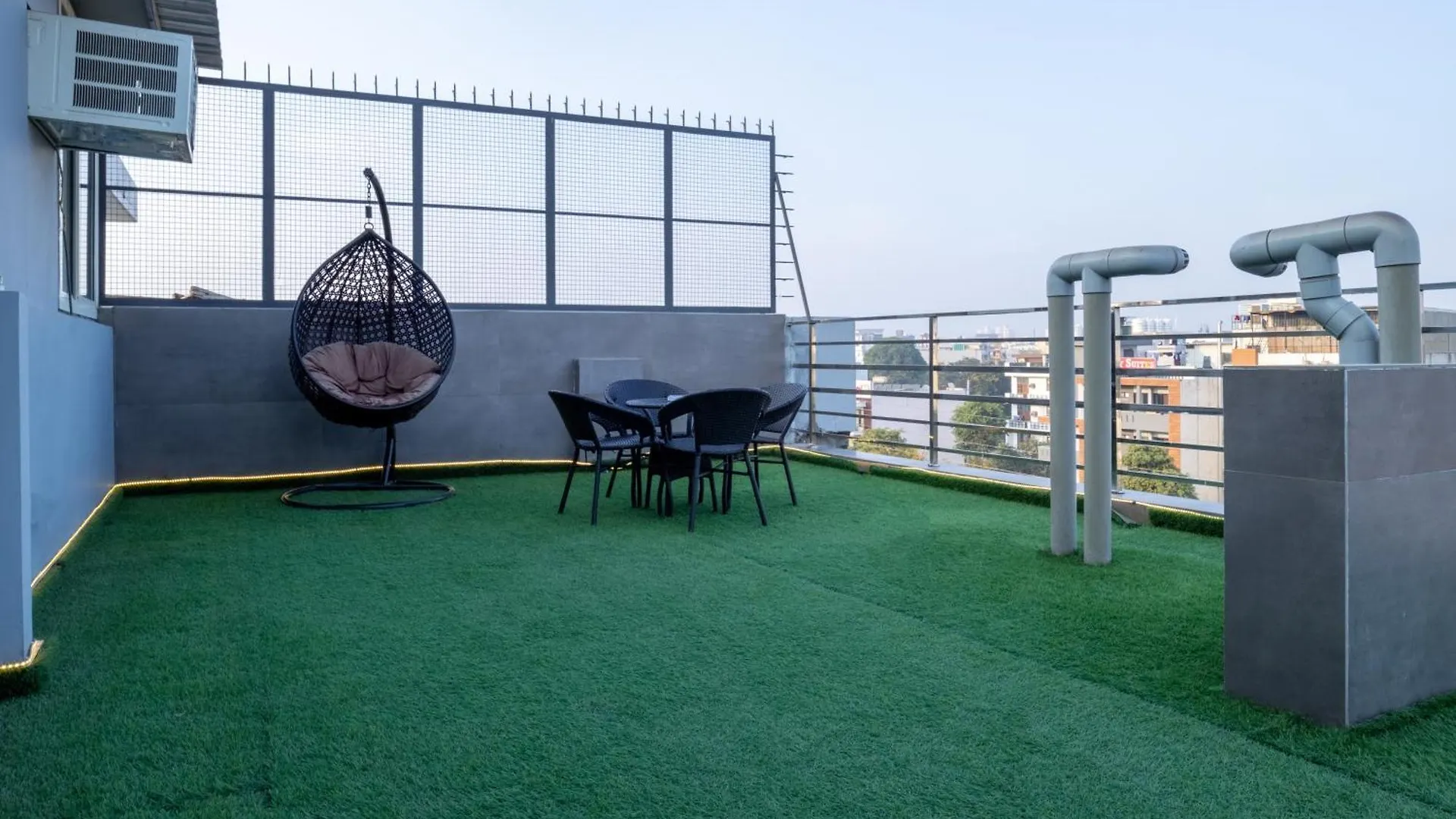 Housr Sector 38 Gurgaon Near Medanta Hospital酒店
