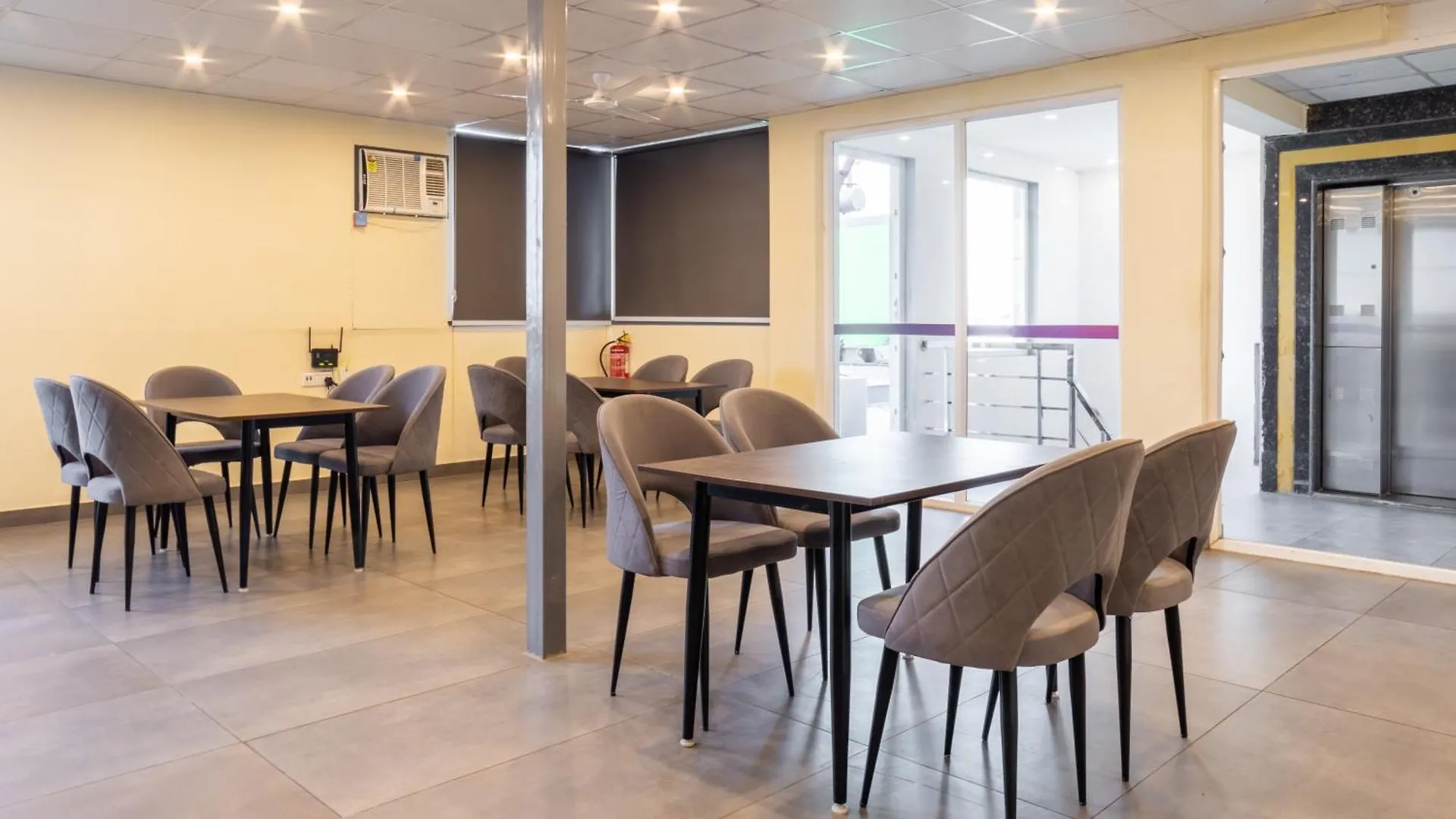 Housr Sector 38 Gurgaon Near Medanta Hospital酒店 4*,  印度